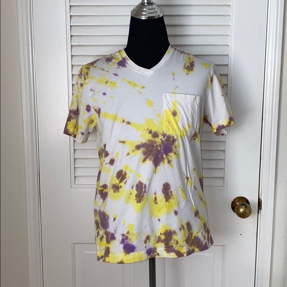Super Cool Stylish Pocket Tie-Dye Tee 💯% Tie-dye.